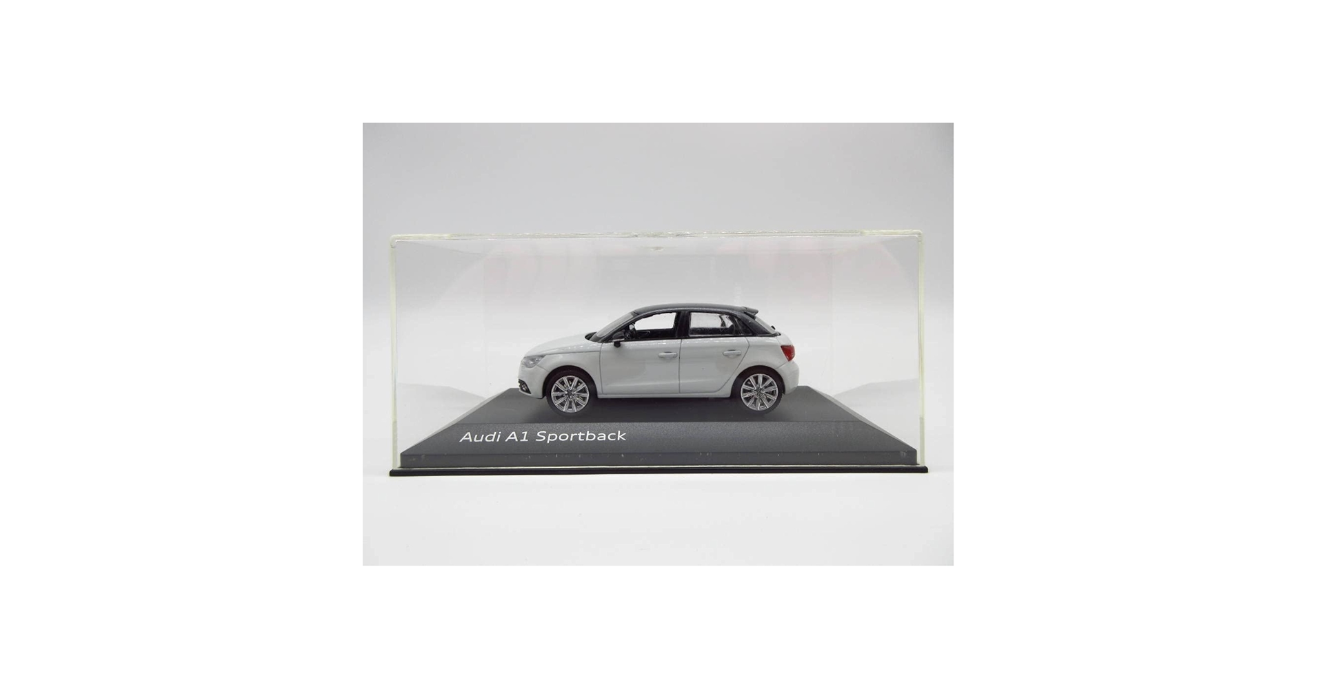 Amazon | 1/43 アウディ 初代A1 スポーツバック Audi A1